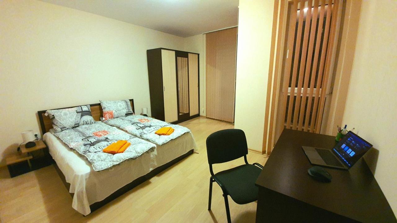Minimalistic 1Br Flat With A Parking Spot Varna Exterior foto