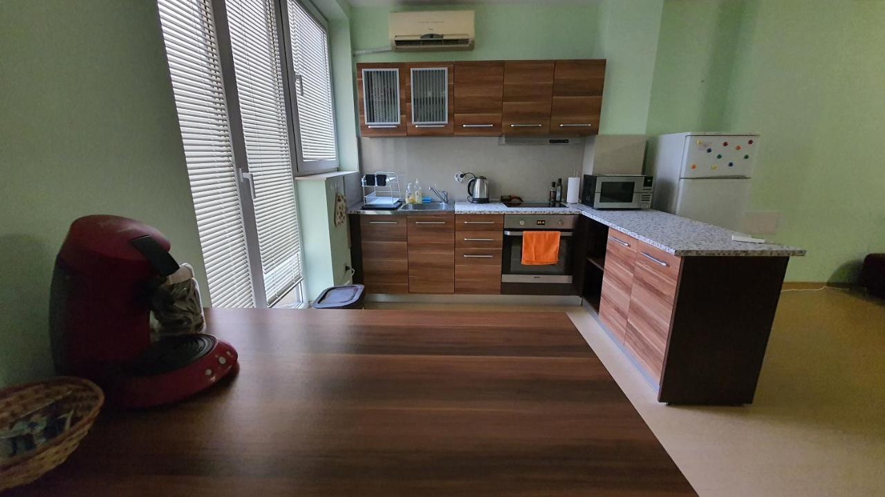 Minimalistic 1Br Flat With A Parking Spot Varna Exterior foto