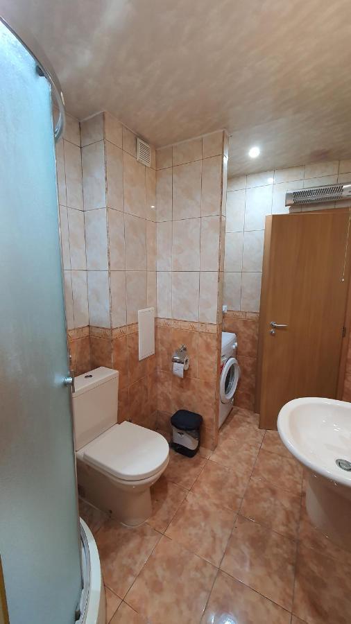 Minimalistic 1Br Flat With A Parking Spot Varna Exterior foto